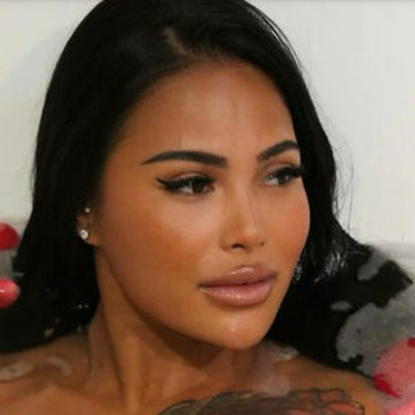 Vix 9999 nude model pic