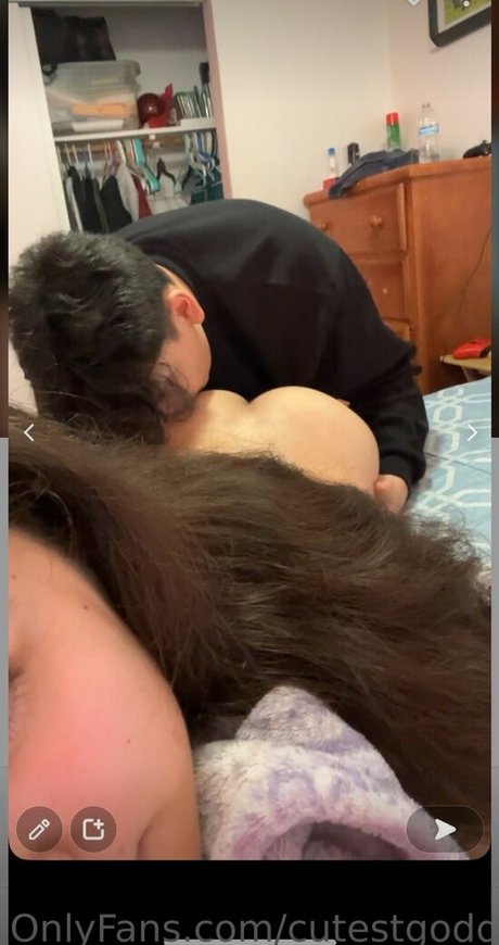 Kayla Rosalia model top picture