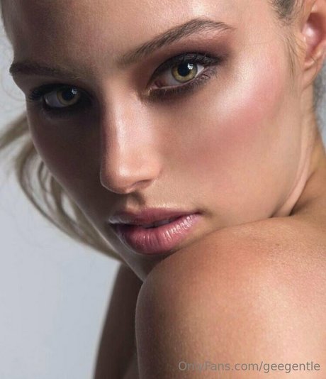 Geegentle exclusive model pic