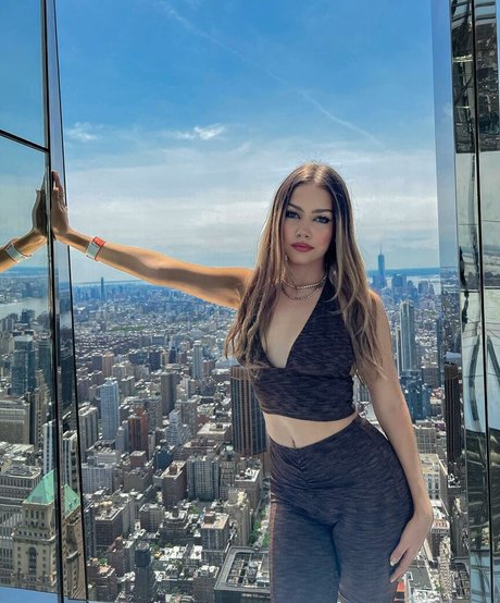 trivitv pornstar sexy photo