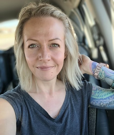 Summer Moore hd star img