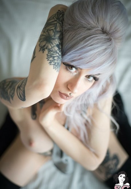 Jinni SG erotic actress img