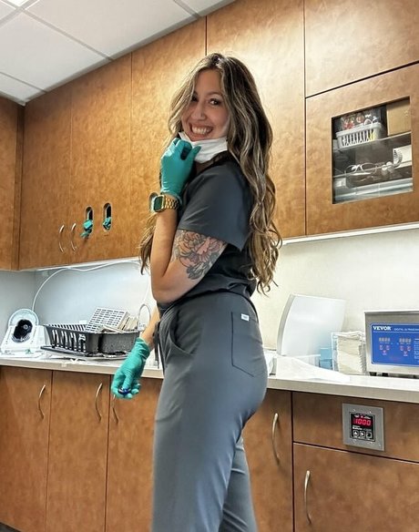 Lunarose9292 star naked photo