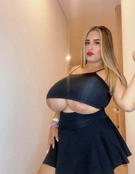 Darli Karina nudes model pics