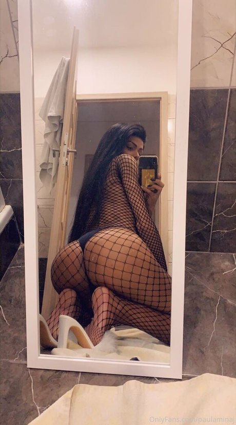 paulaminaj perfect model pic