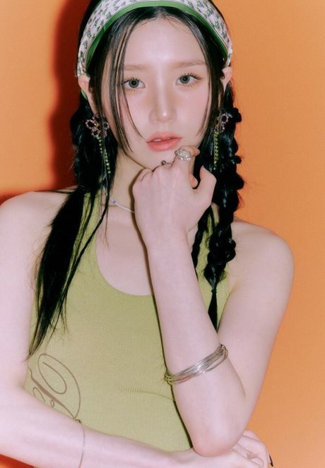 HeeJin star nudes photos