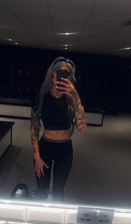 Hannah Taylor star nude gallery