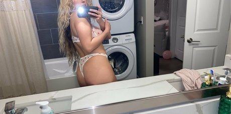 yourfavehippie sex pornstar image