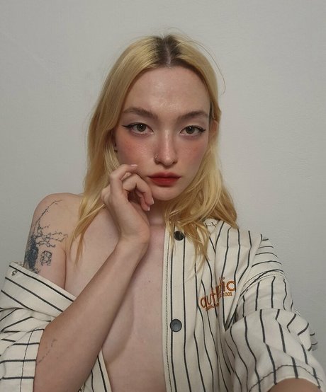 akchoriii high quality pornstar pictures