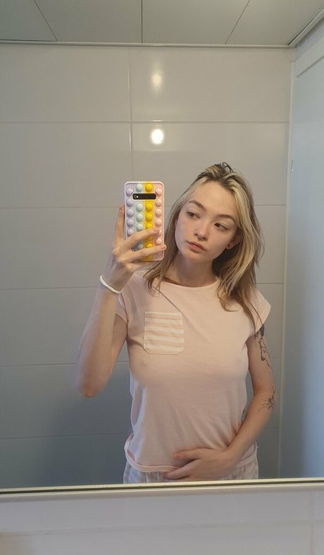 akchoriii hd model photos