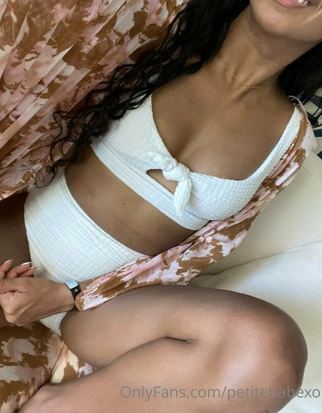 petitebabexo hot actress pictures