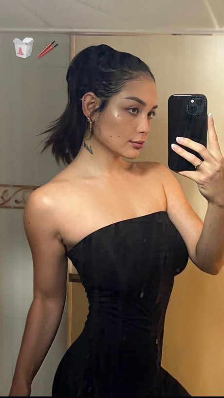 Jasmine Santos model adult photo