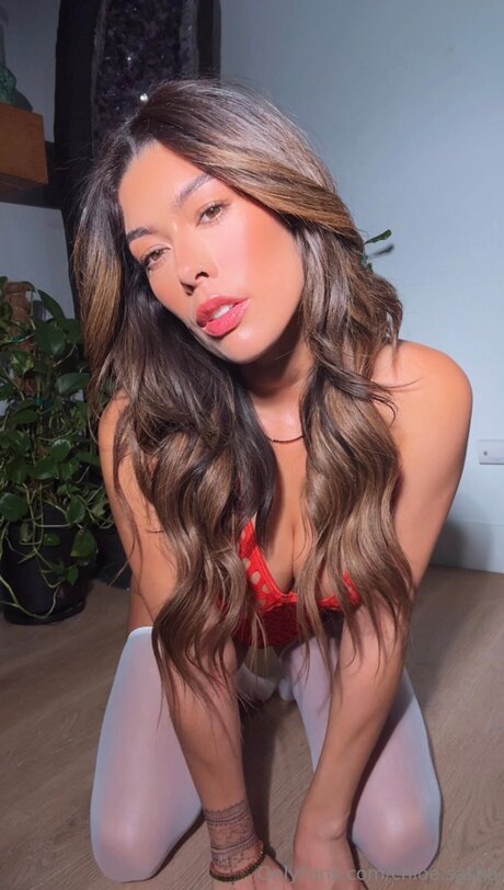 Chloe Sasha perfect actress archive