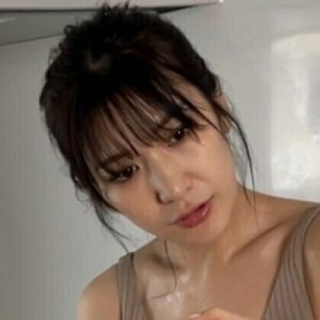 Yuki Kamifuku nude model img