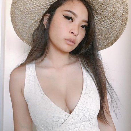 Dxgxmii sexy actress gallery