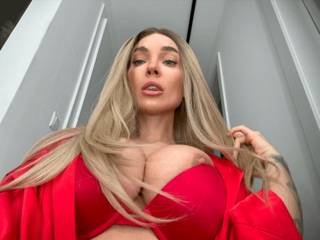 Solar Kate star adult pic