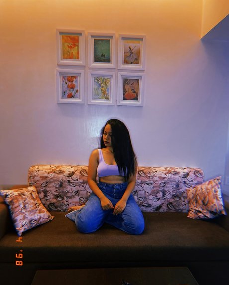 Estcy star adult picture