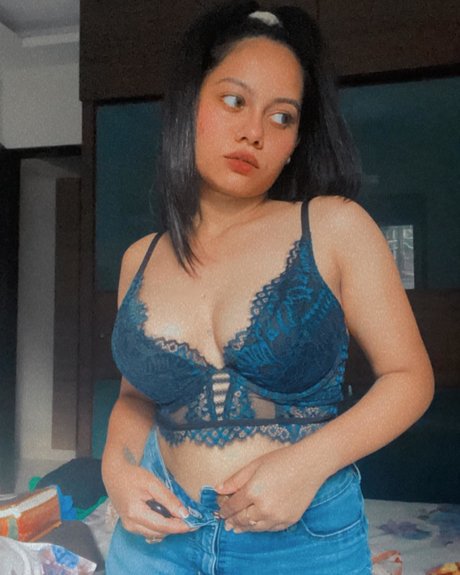 Estcy erotic star archive