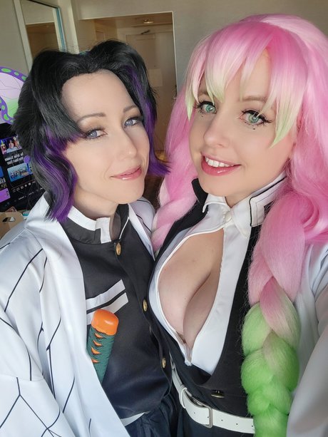 Ikuy Cosplayer naked pornstar image
