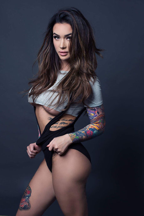 Jessica Wilde model sexy images