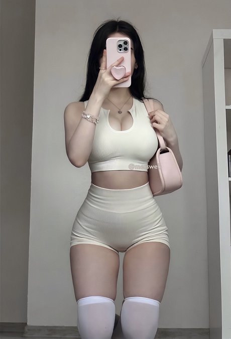 Mersweb model pornographic pics