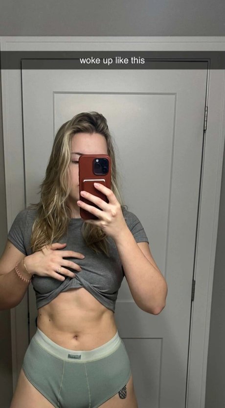 Alice Klomp nudes model photos