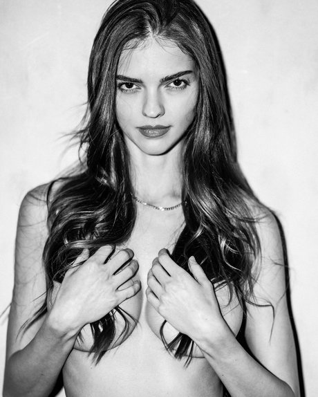 Colleen Cole model photos