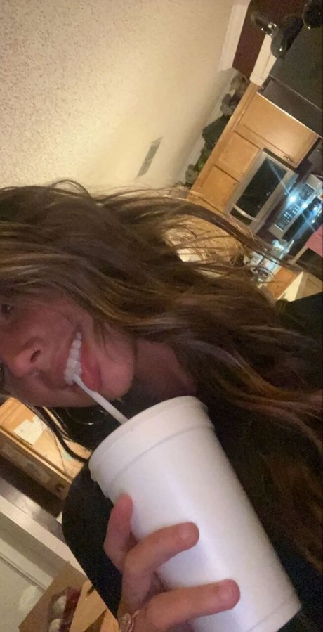 Jordan Beckham model free picture