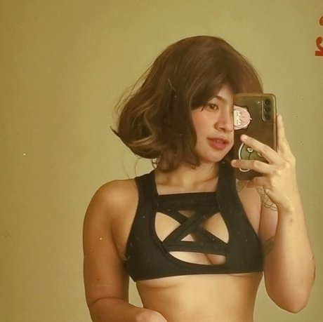 Nyaaati pornstar exclusive photo