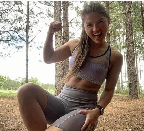 Hannah Barron star pornographic pic