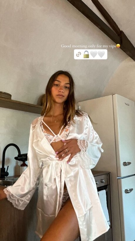 Mikaela Lafuente_ model nice pics