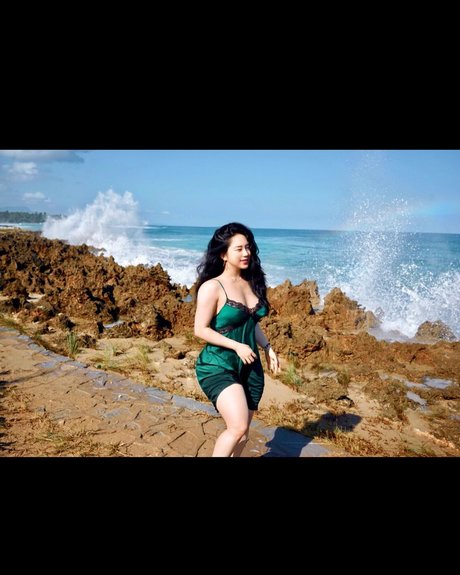 Dajin model xxx image