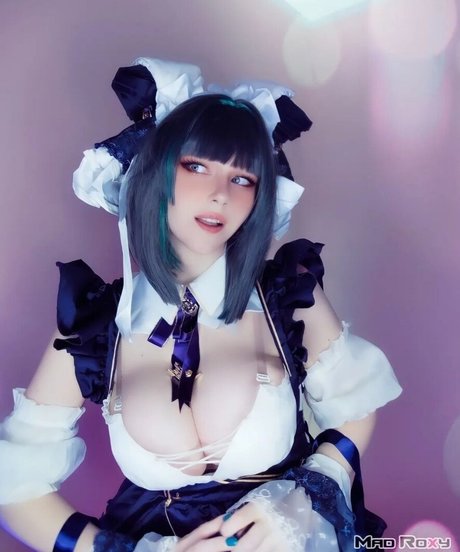 Mad Roxy pornstar exclusive image