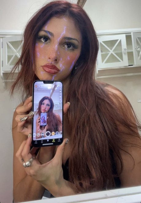 Isabella Ferregur model beautiful picture