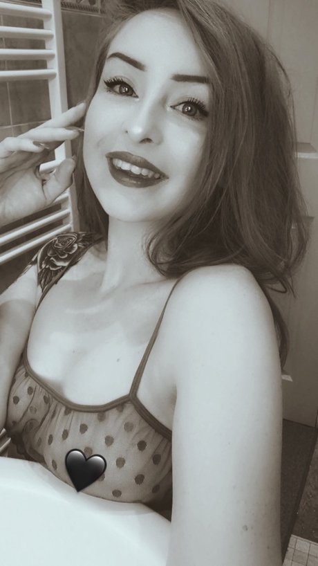 Little red x art pornstar pictures