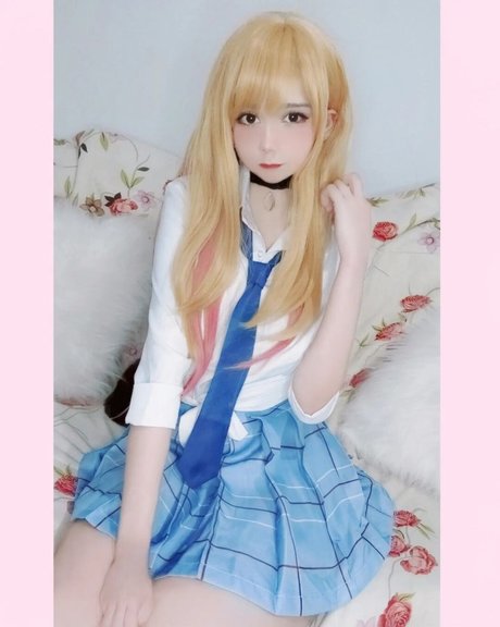 Little mewi sexy actress images