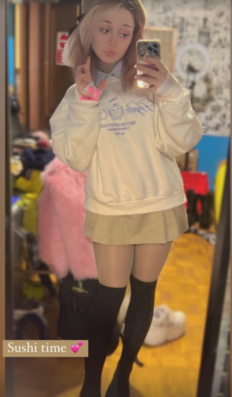 Mochichuu nudes star archive