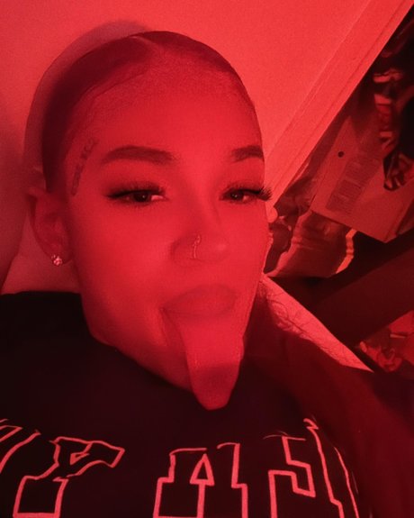 Cynthia Rose_ model sexy images