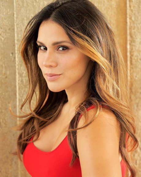 Selena Spice star art pictures