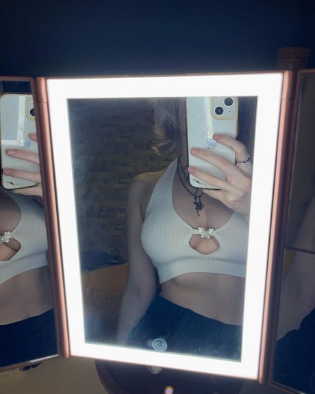 M Ae 3 star nudes images