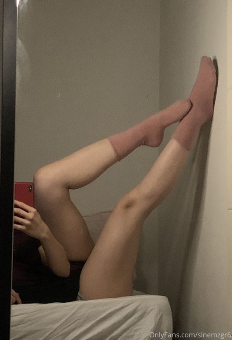 Sinem Ozgur star adult picture