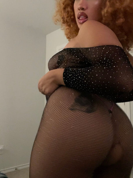 Yasmeen Nicole_ star high quality pic