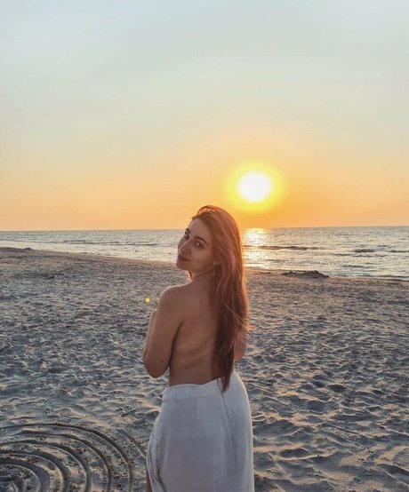 Yonia free pornstar images