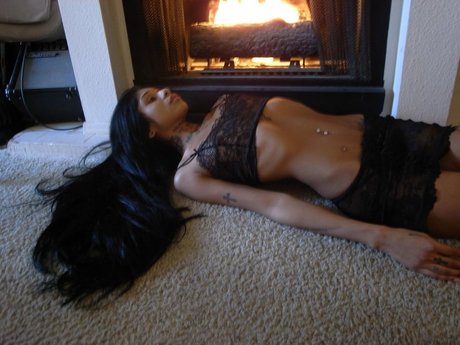 _Andrea Cervantes model art pics