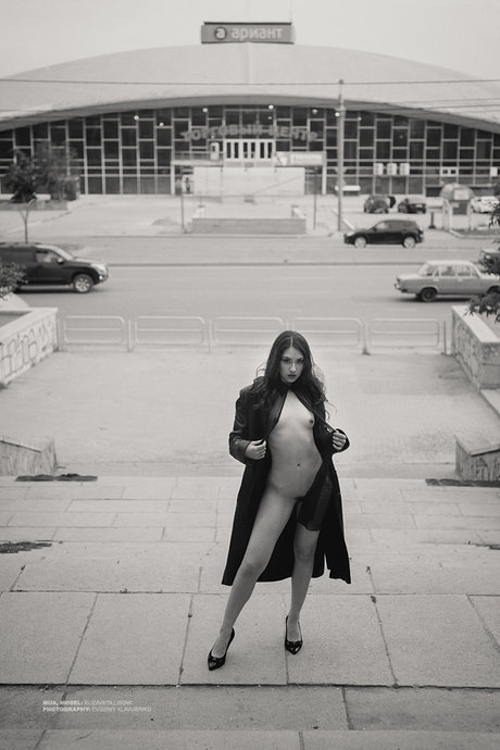 Elis model pretty archive