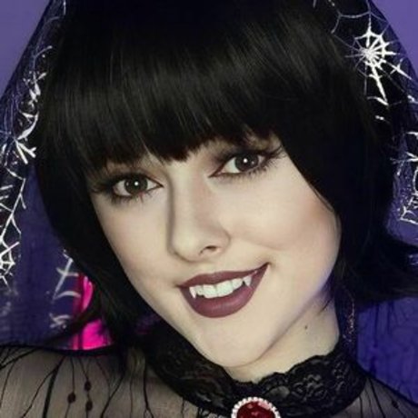 Juicyiris high quality model images