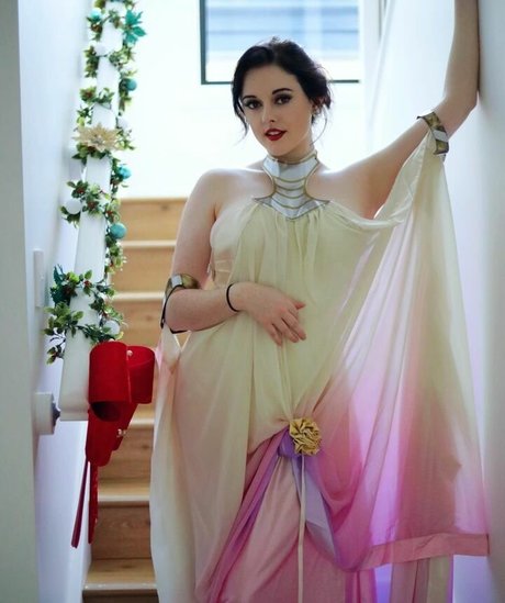 Juicyiris model exclusive pic