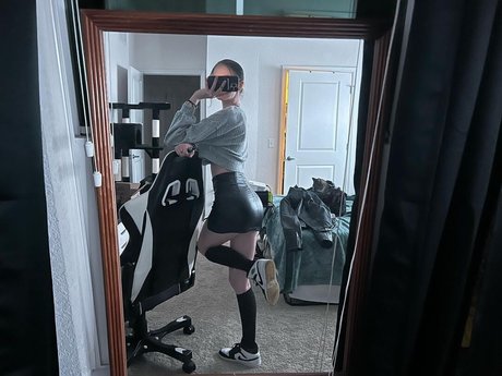 Queen etimy pornstar exclusive img