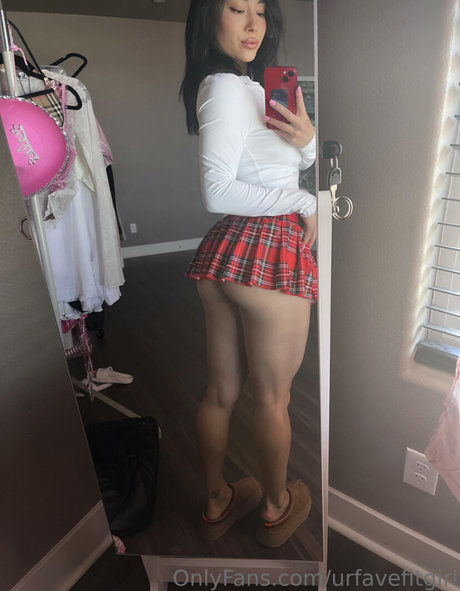 Xovalii adult model photos