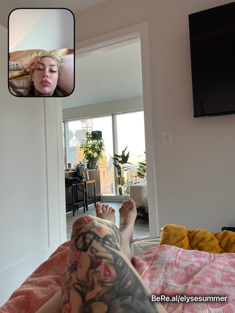 Elyse Summer naked actress archive